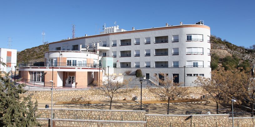 Residencia Mayores lateral