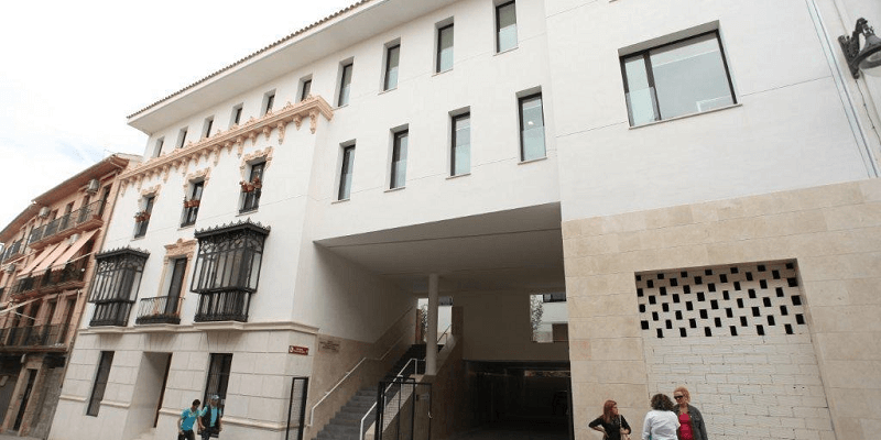 CENTRO-SOCIAL-POLIVALENTE-LA-TEJUELA-800×400