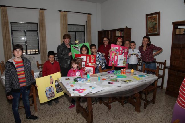 ESCUELA CREATIVA SERVICIOS SOCIALES 2013