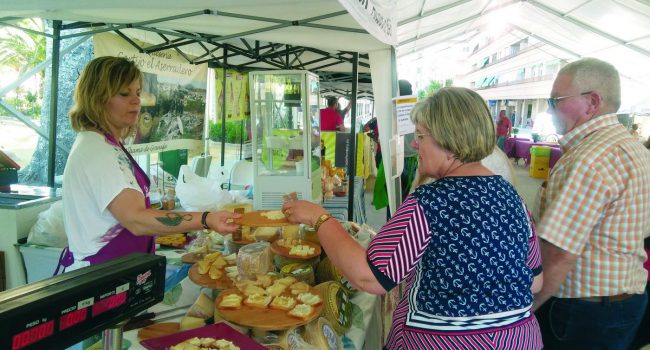 alcala-celebra-su-viii-muestra-de-quesos-tradicionales