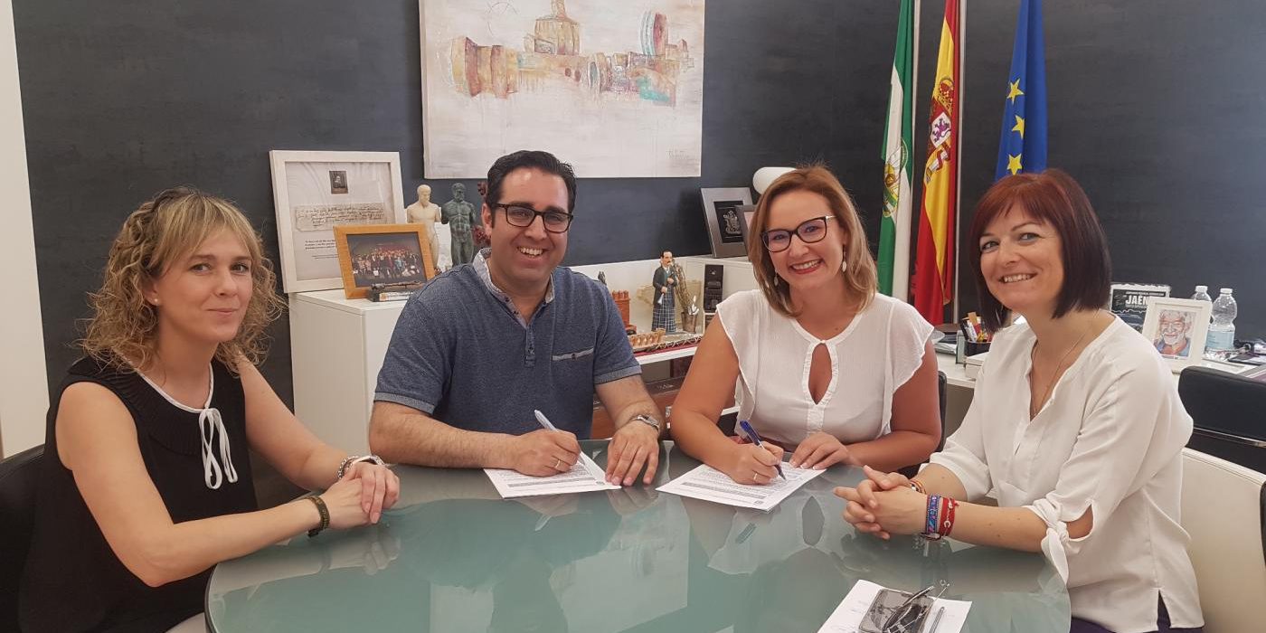 ayuntamiento-contrata-con-macrosad-gestion-servicio-ayuda-a-domicilio
