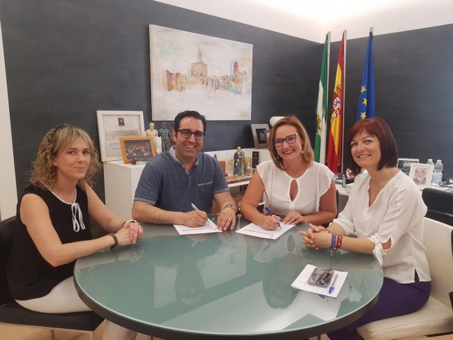 ayuntamiento-contrata-con-macrosad-gestion-servicio-ayuda-a-domicilio