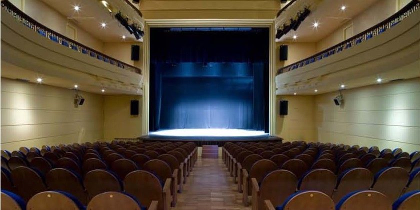 patio teatro martinez montañés