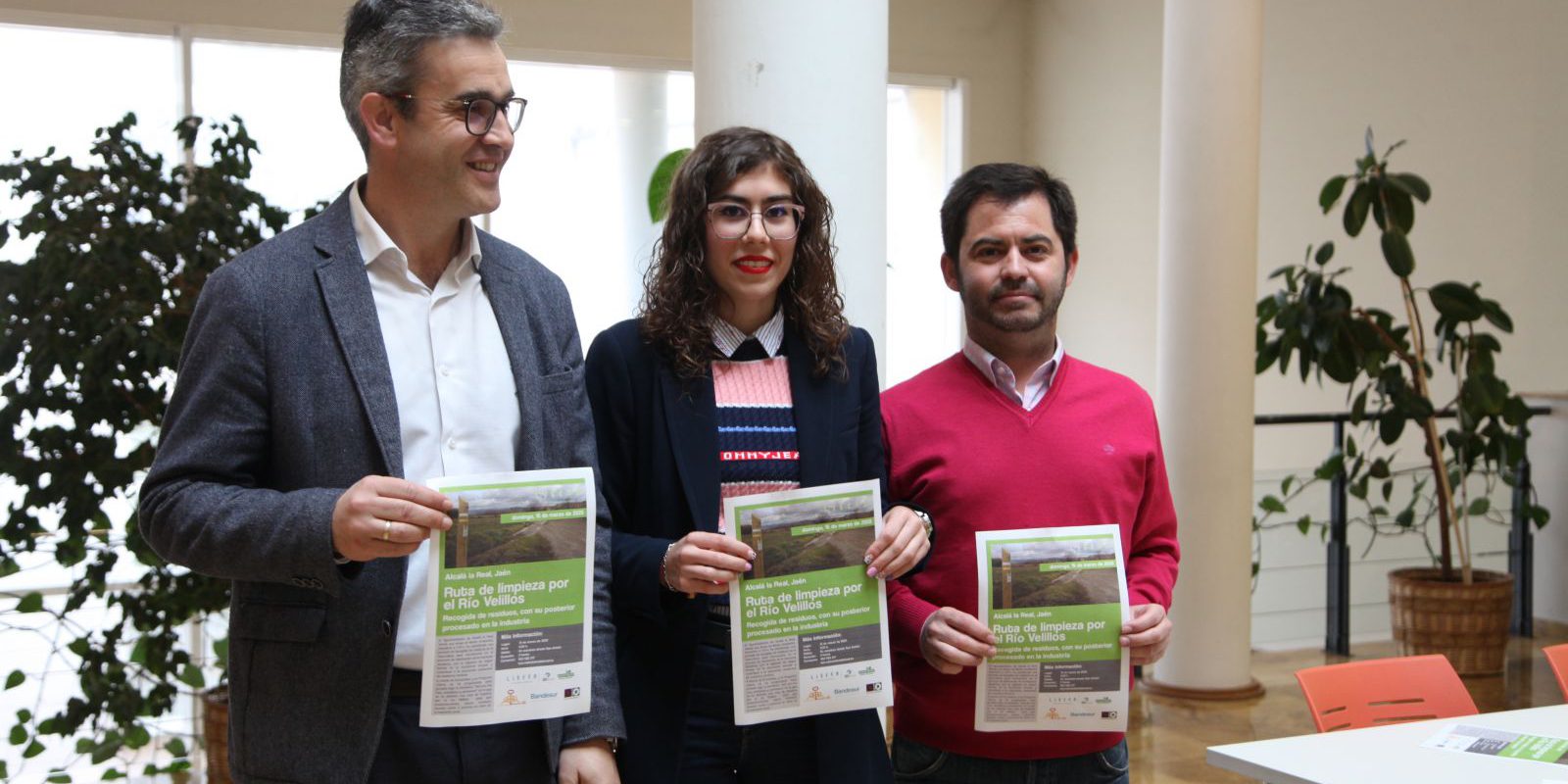 presentacion reciclaje rio velillos con cartel