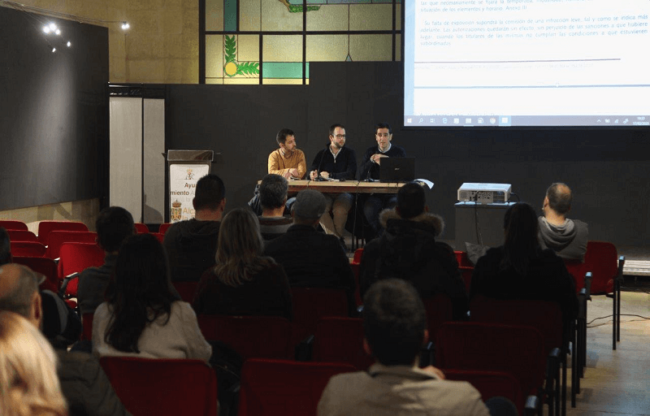 charla informativa ordenanza terrazas-publico