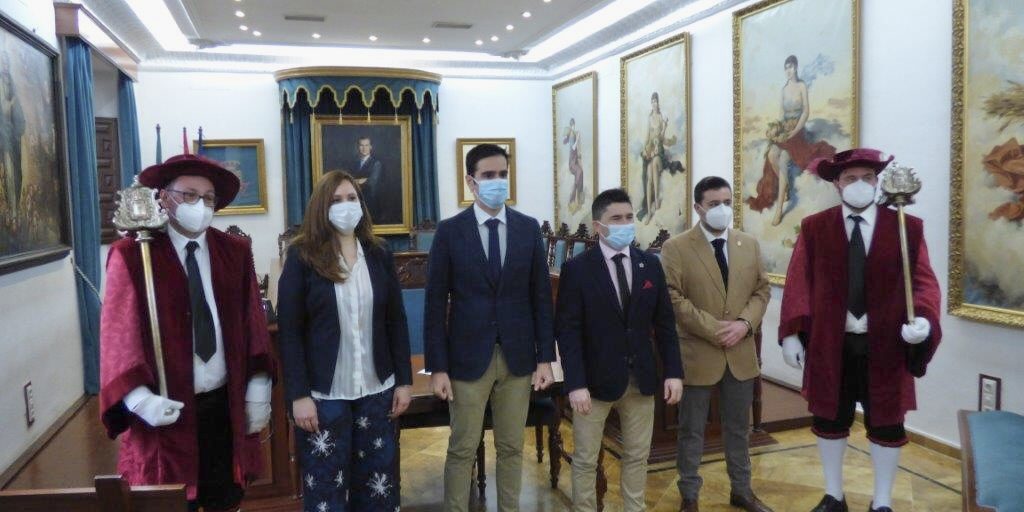 5660E282-525A-49C5-8BDB-12ED56A082A3