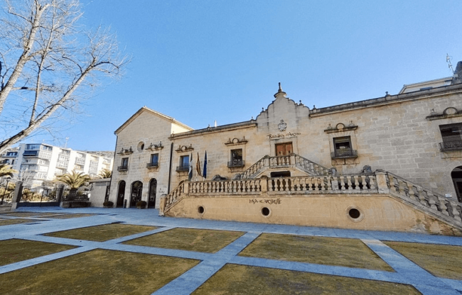 FACHADA BIBLIOTECA