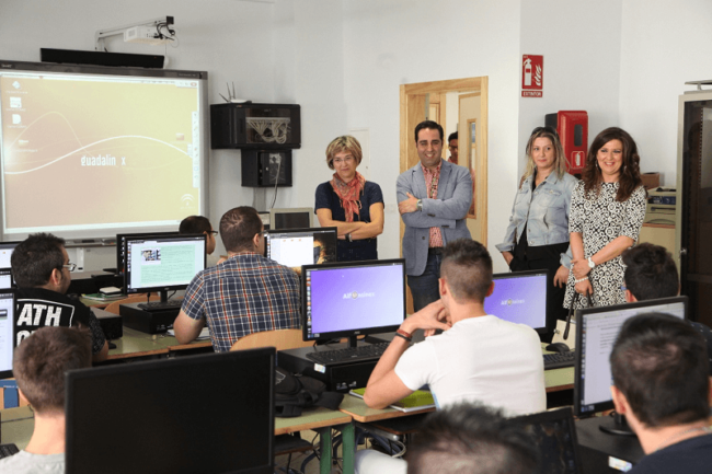 VISITA-DELEGADA-EDUCACION-Y-ALCALDE-2016