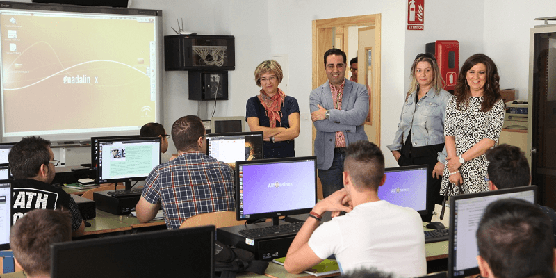 VISITA-DELEGADA-EDUCACION-Y-ALCALDE-2016