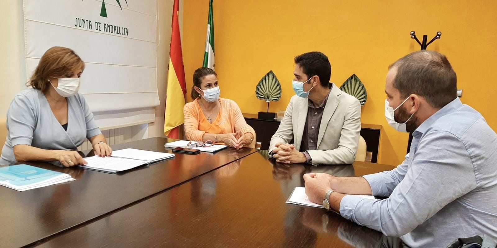 Reunion Marino Aguilera, Trinidad Rus, Delegacion Salud (2)