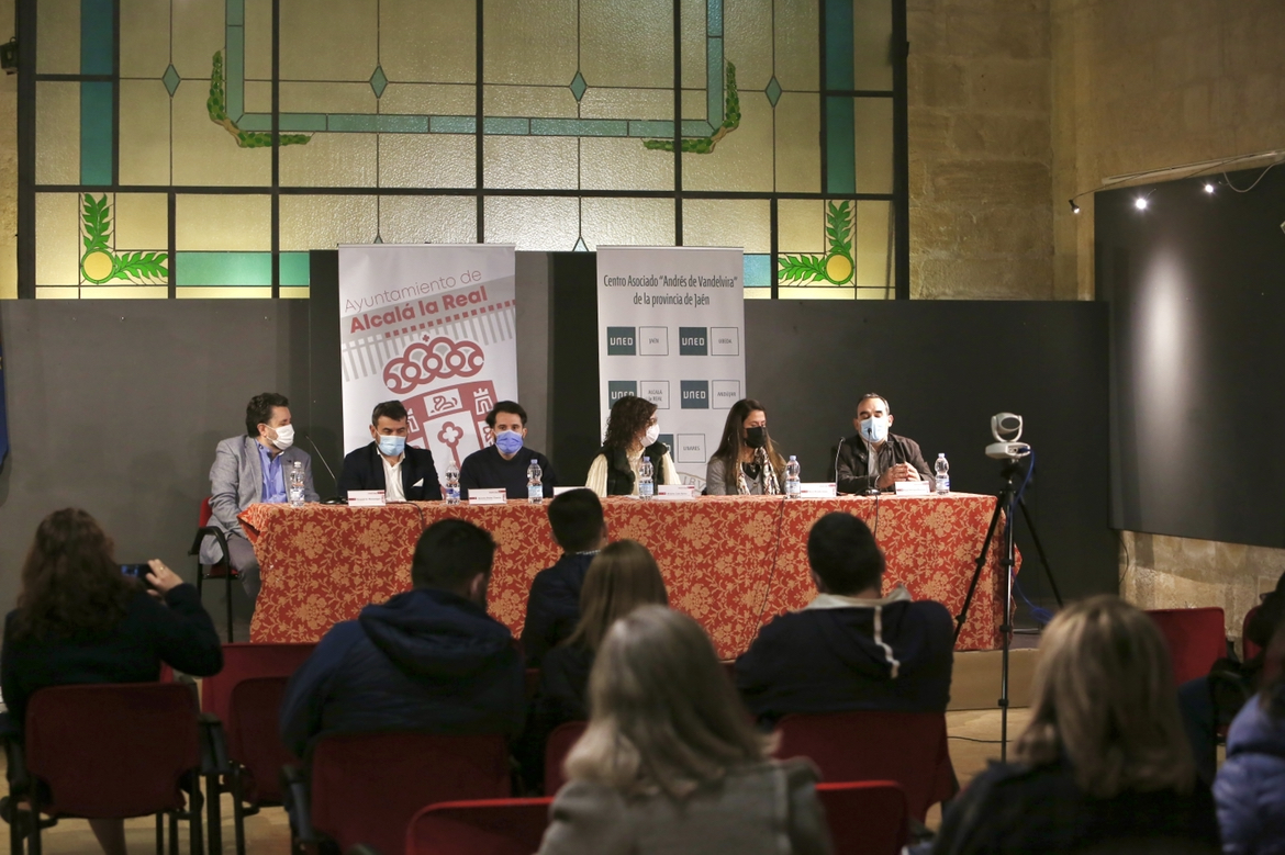 Una mesa de experiencias de empresarios locales clausura las Jornadas “Socioeconomía y sostenibilidad en un nuevo escenario”