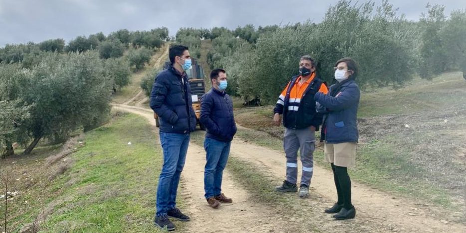 19D590C2-8F40-426F-9CF3-F534C5881591