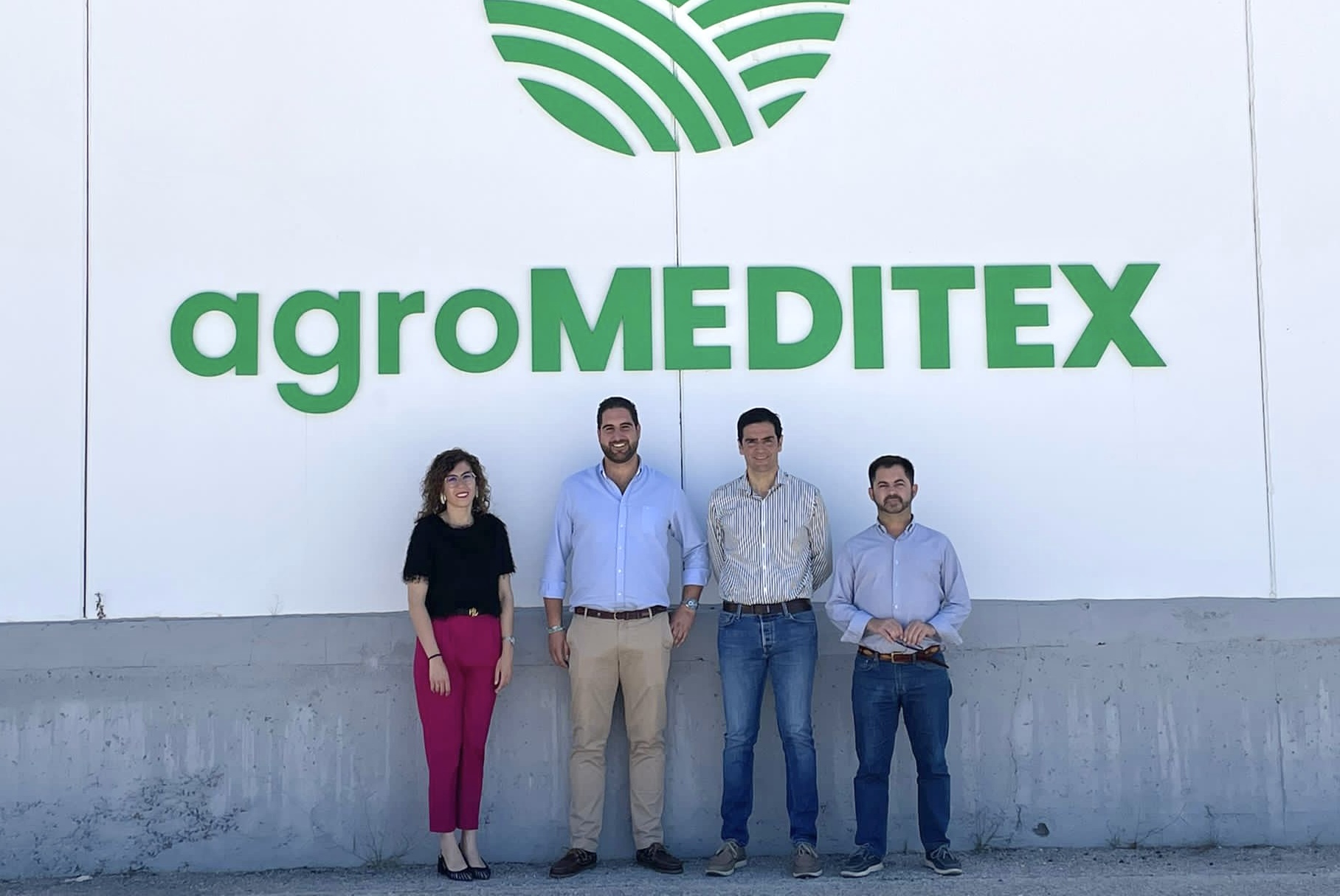 El Ayuntamiento visita la empresa Agromeditex
