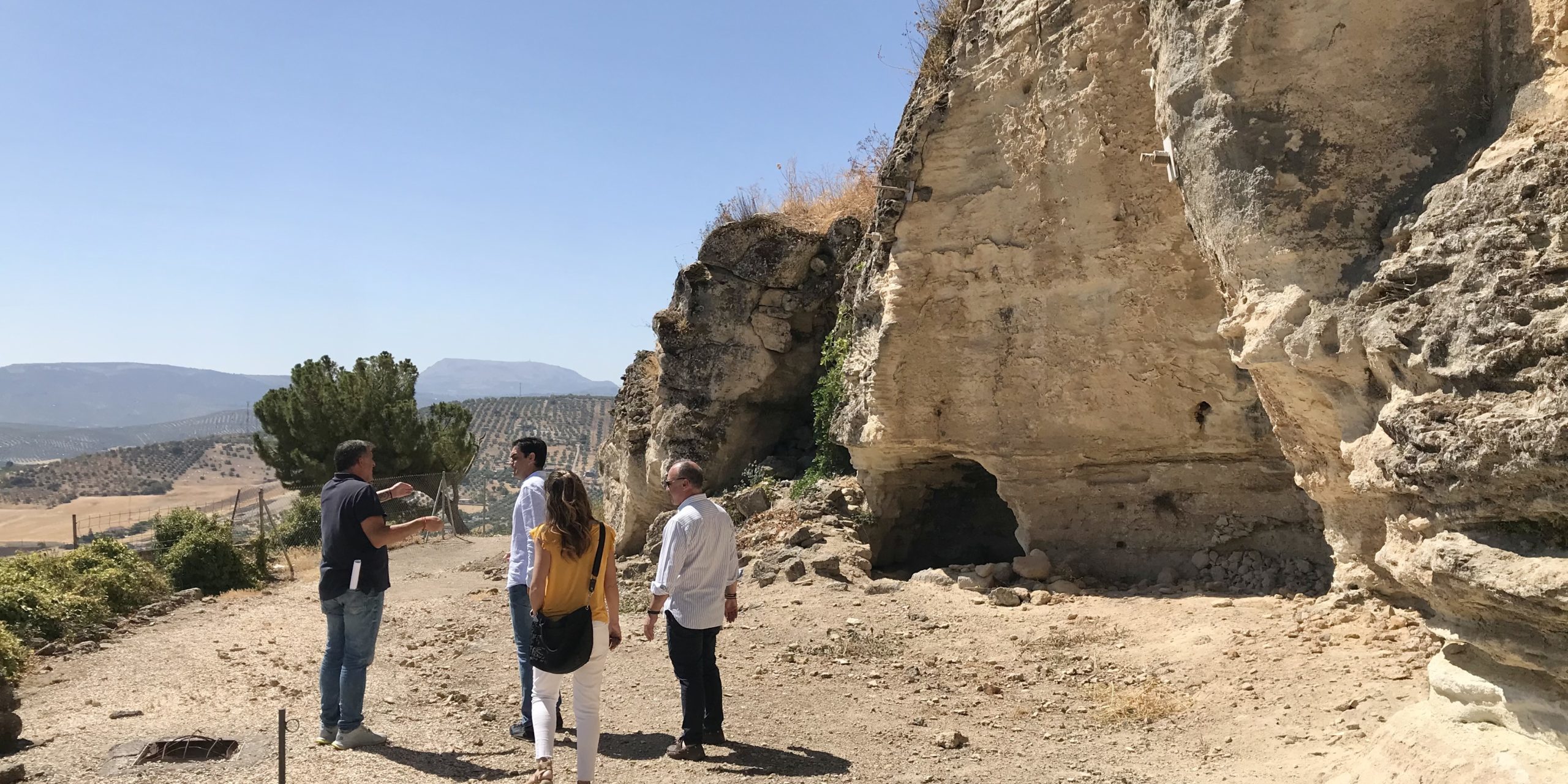 1E9D325E-3505-4BC7-9777-DC416B491358