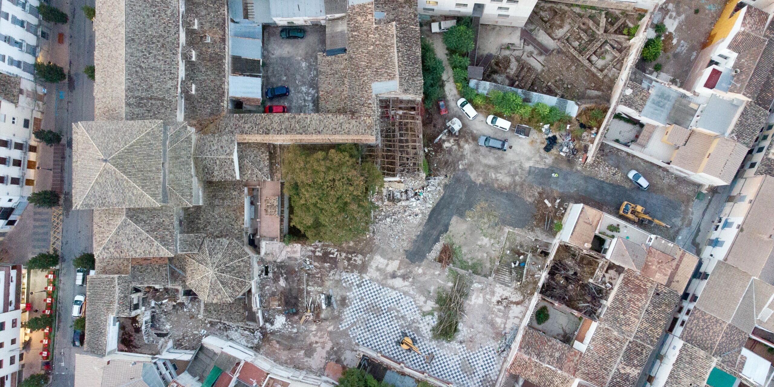 2BF183DE-5EA2-43B2-A5B0-991AC07A085E