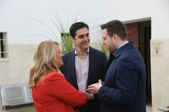 EF94669C-F9B3-4801-B455-62466BFFC2FB