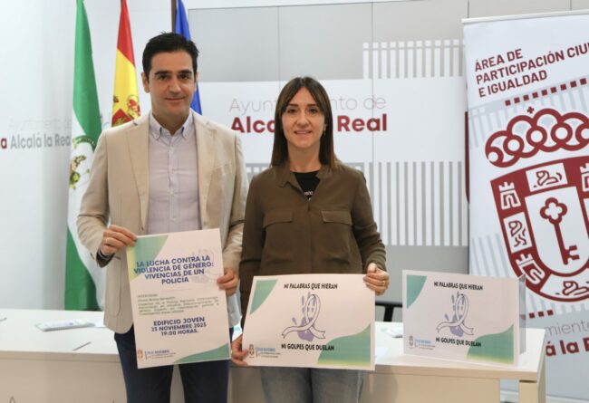 Dulce y Marino presentando actos 25N de pie