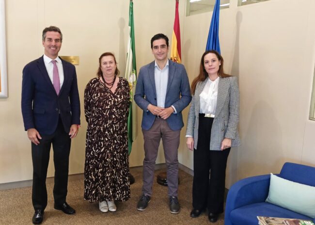 Marino y Erica Ciudades Medias reunión Sevilla secretaria general Turismo Junta