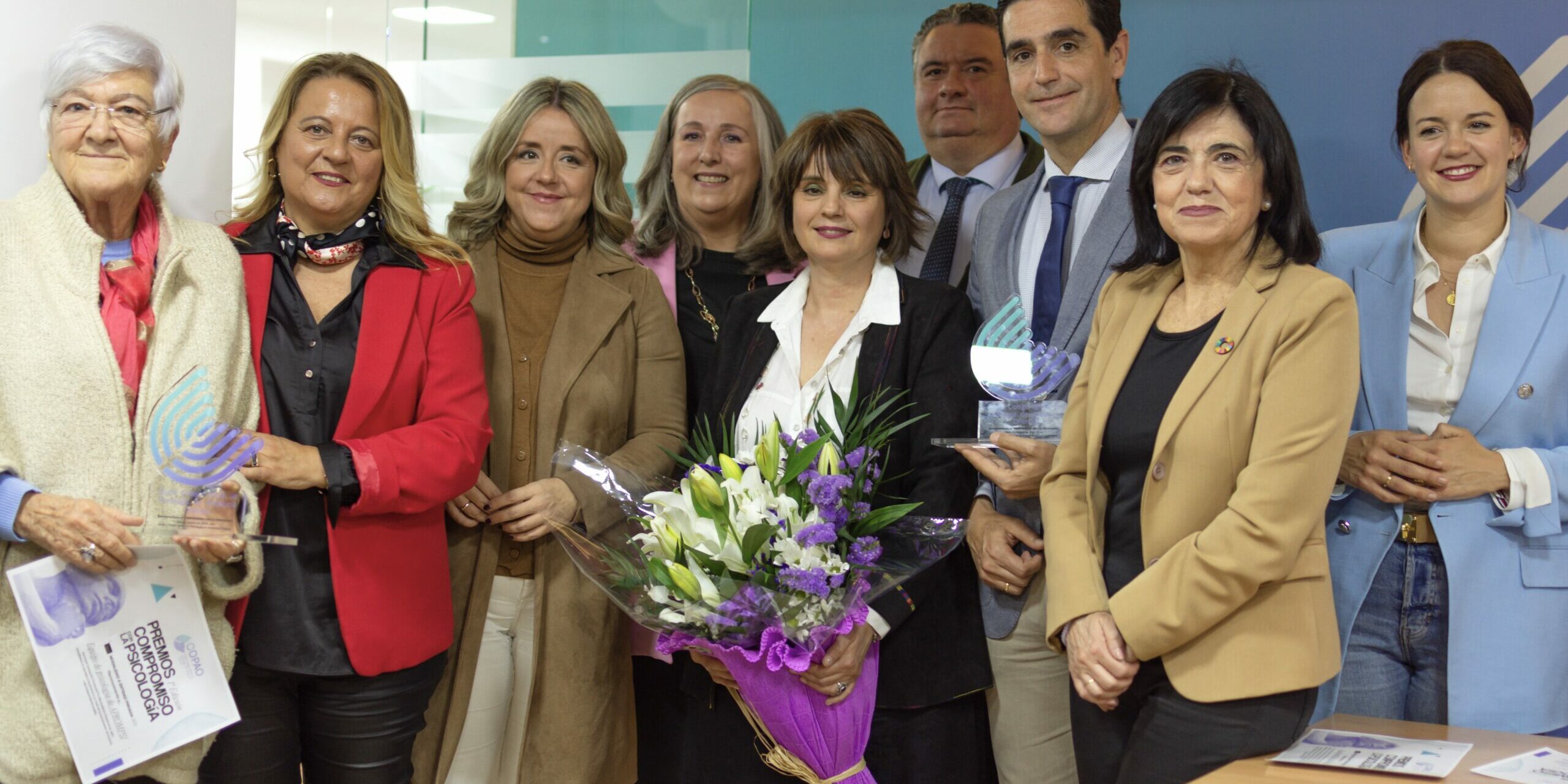 Marino interviniendo en premio COPAO con grupo