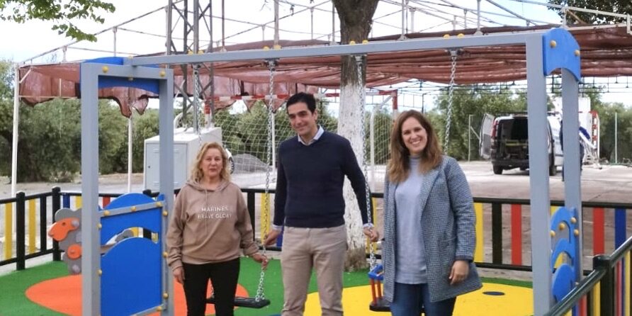 Parque Caserías de San Isidro Marino, Merce Flores y Loli Pedánea