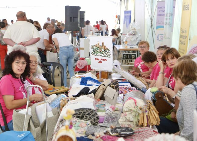 Grupo asociación botillerías en la feria de asociaciones