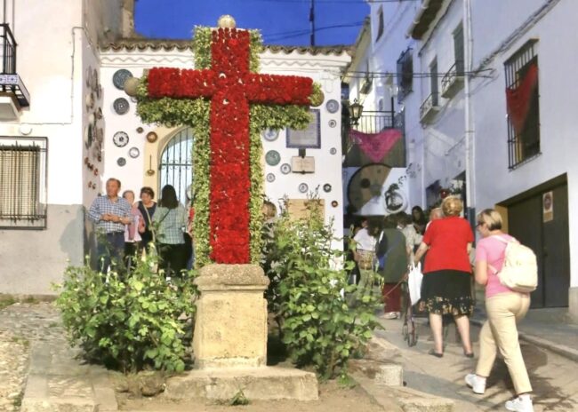 Público en la Cruz