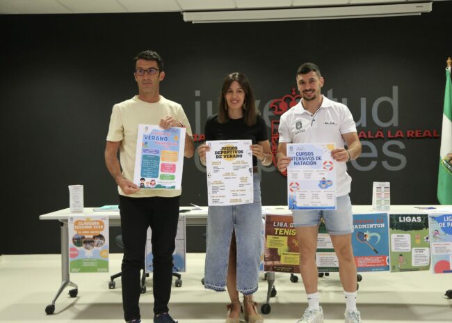 Belén, Castillo y Álvaro Funes presentando programación Verano Deportes 2024 con cartel