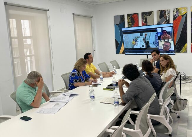 Reunión Ayuntamiento SEGIPSA Santo Domingo de Silos en Sala Comisiones