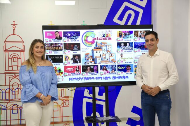 Rocío y Marino Festivales en las Aldeas 2024 de pie