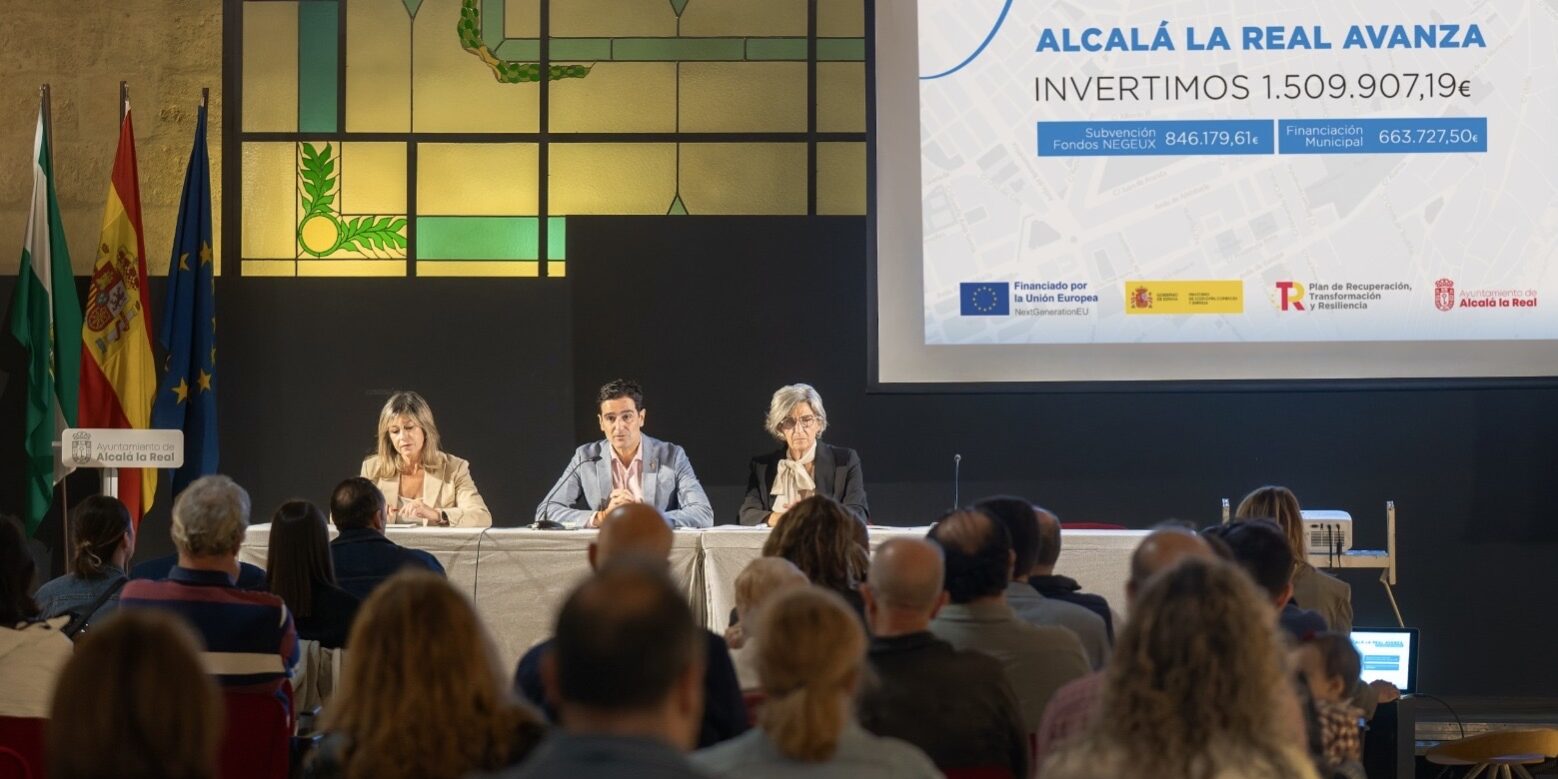 Marino, Lola y Loli con público Alcalá. Alcalá la Real Avanza Imagen