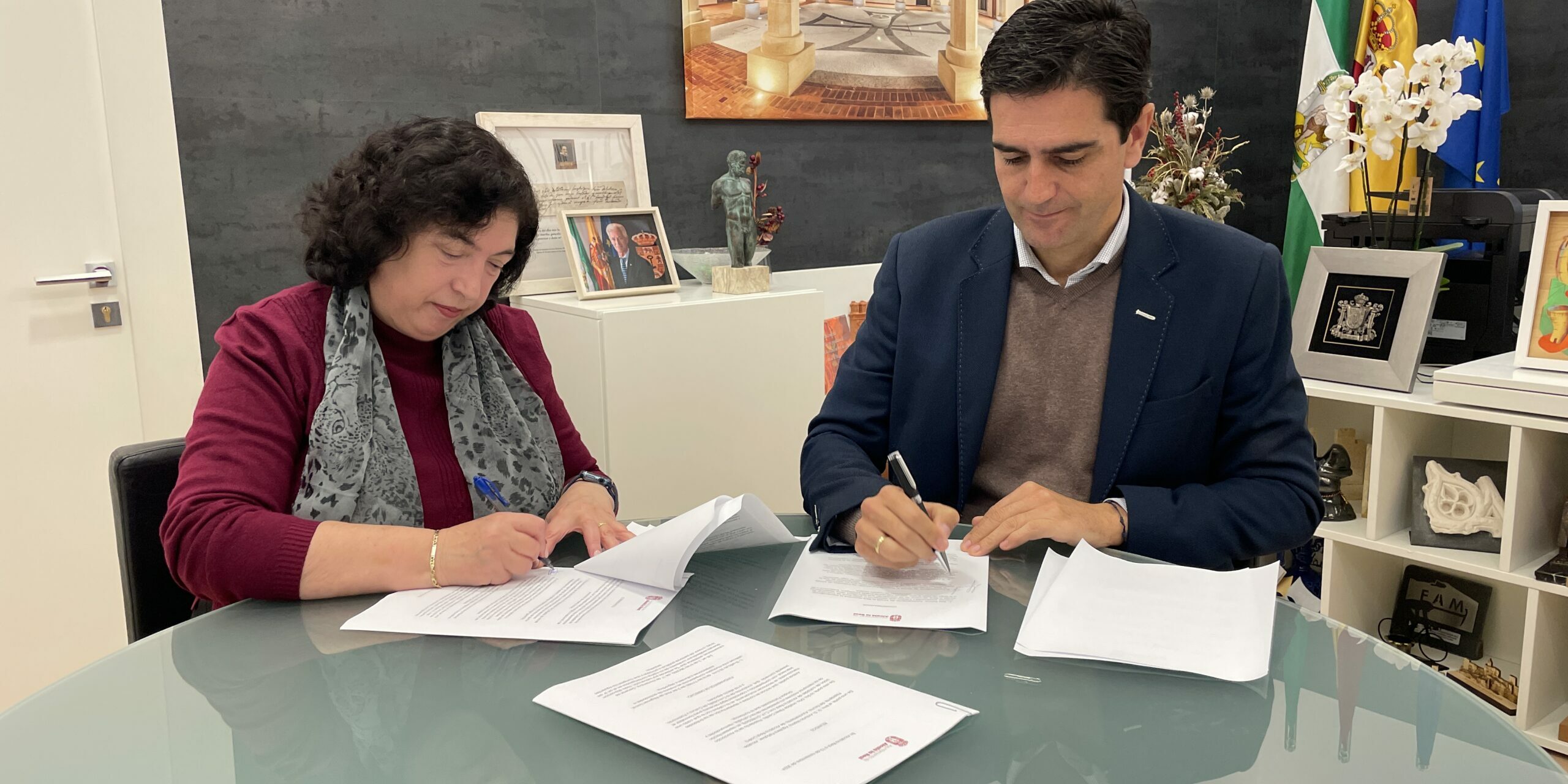 Marino y Matilde convenio cofradías