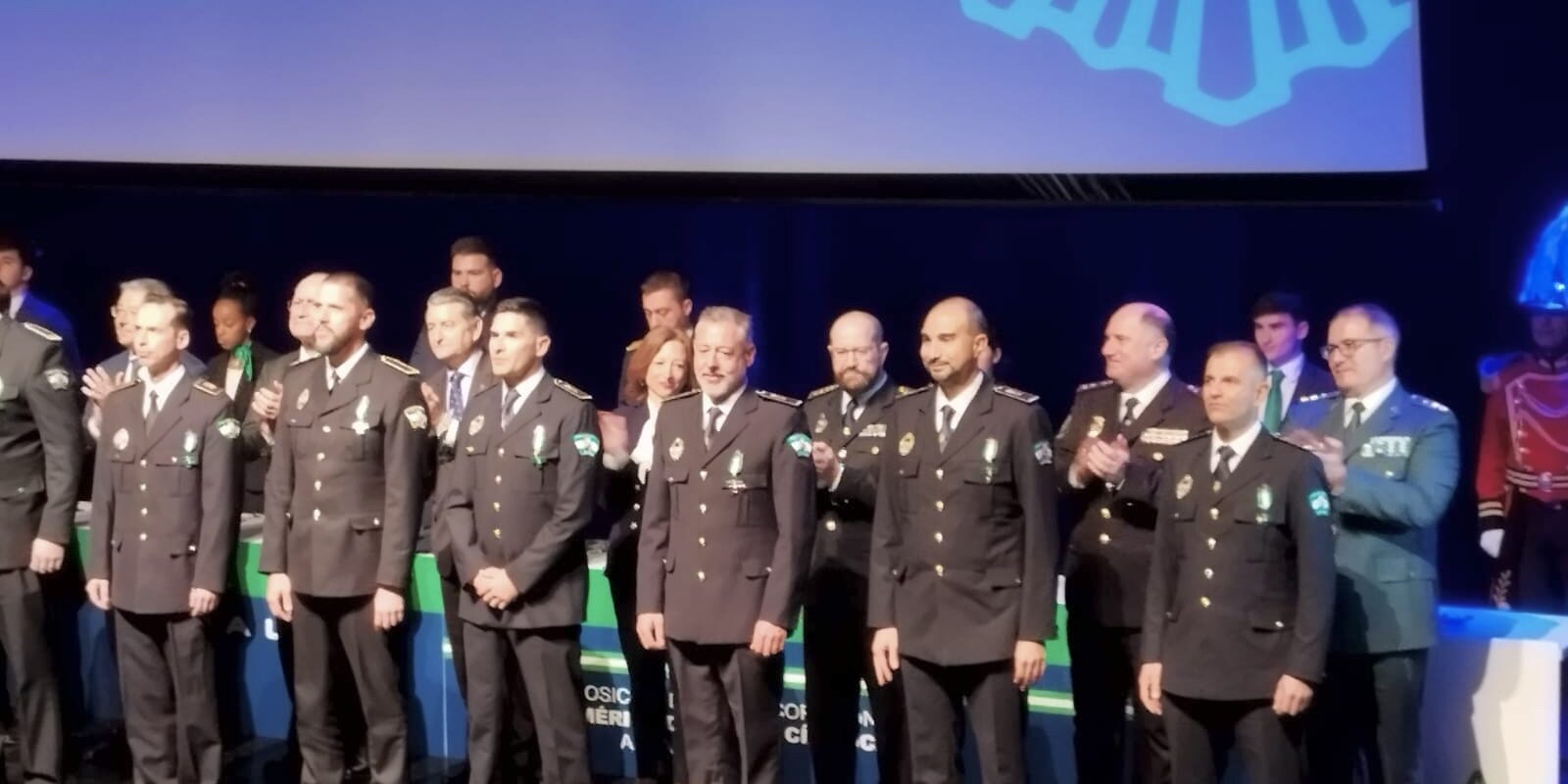 Condecoración Policía Local en Málaga escenario