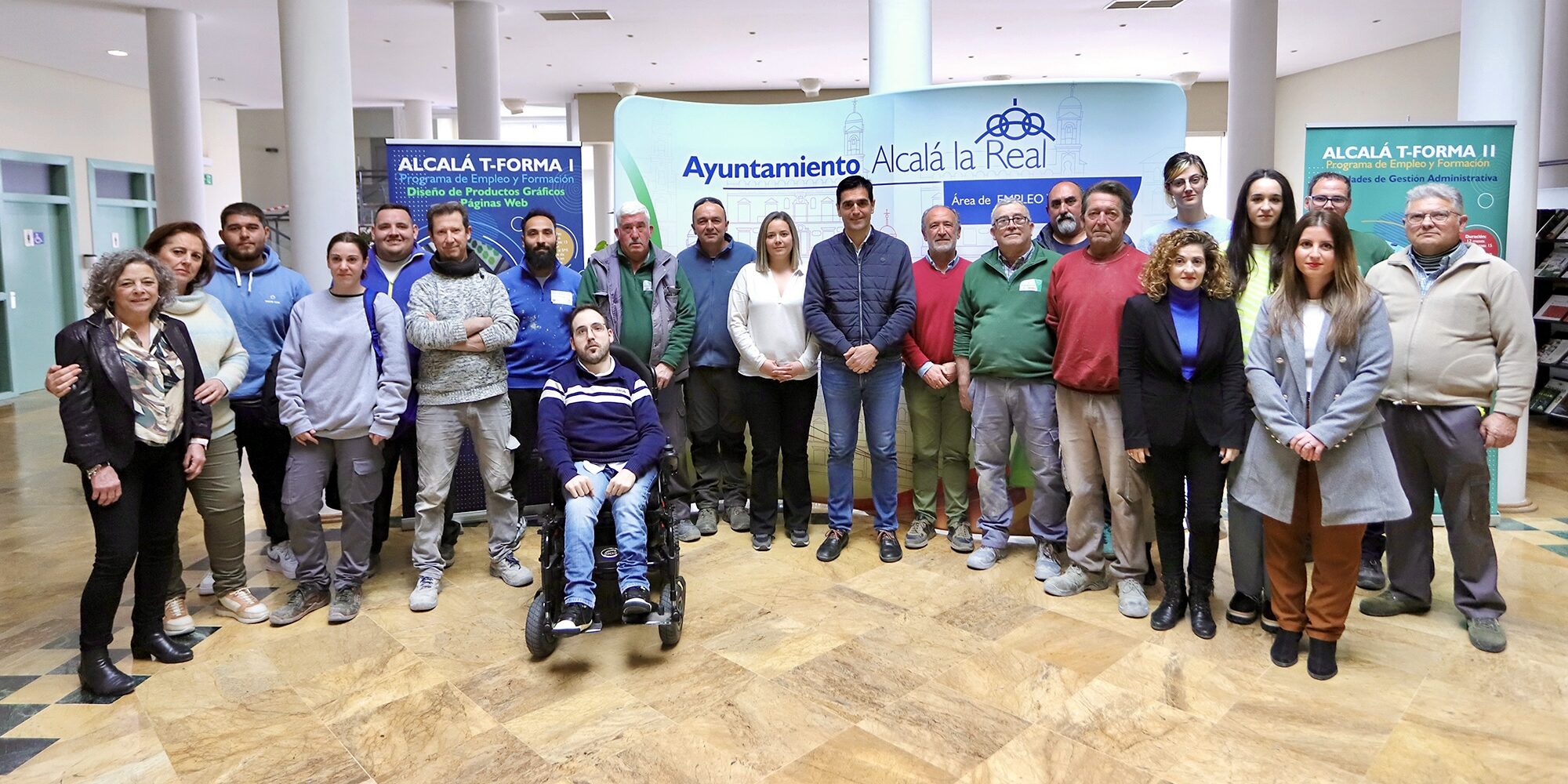 Recepción personal Andalucía Activa foto de grupo
