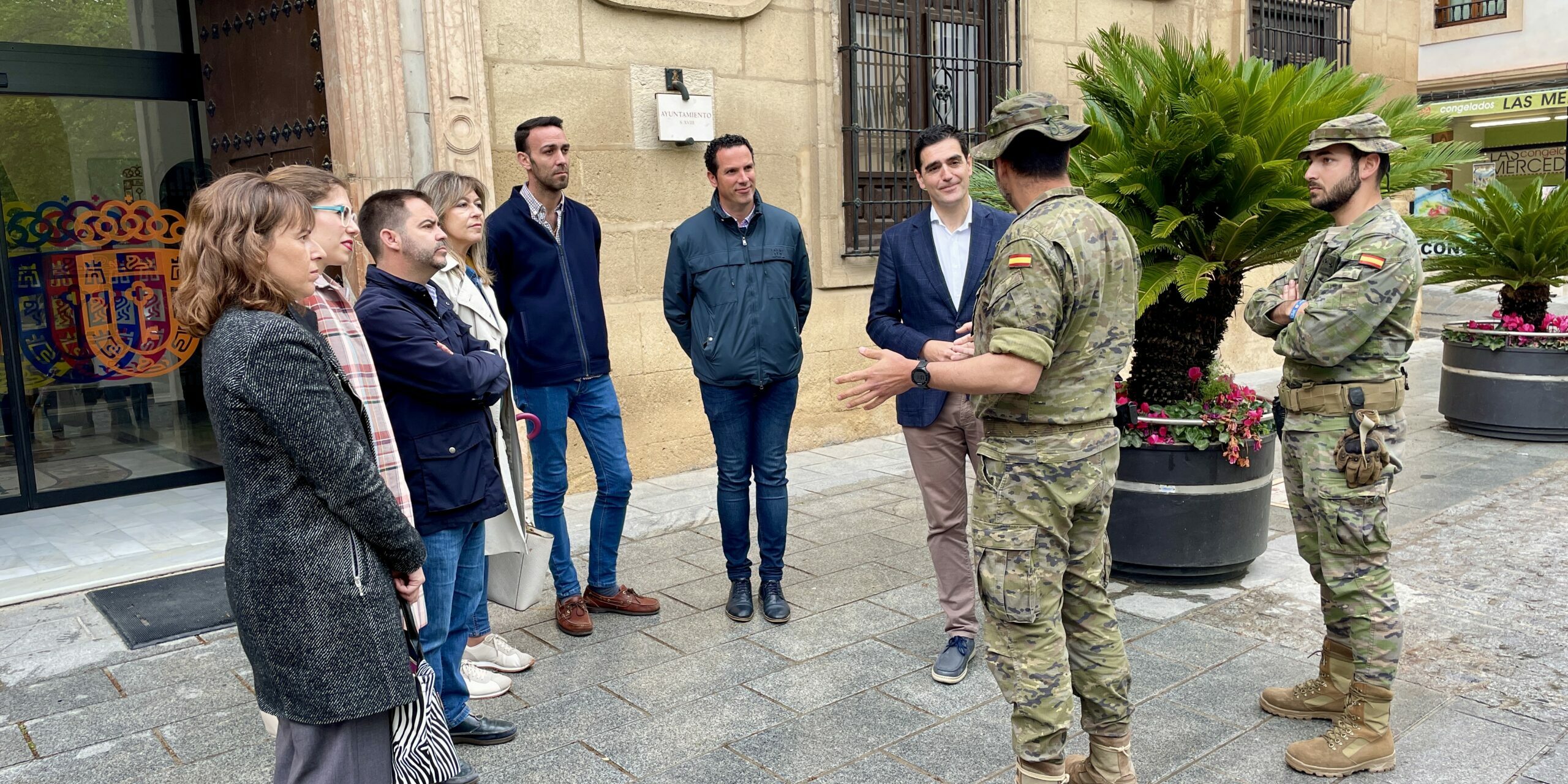 Ejército en Ayuntamiento