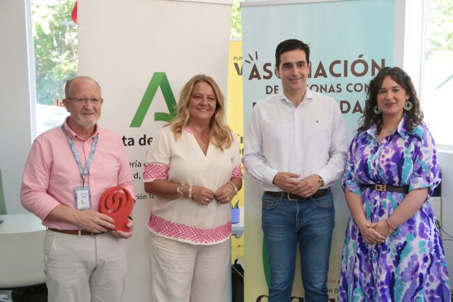 Angela Hidalgo, Marino y Álamos con Manolo Arjona y María Martín