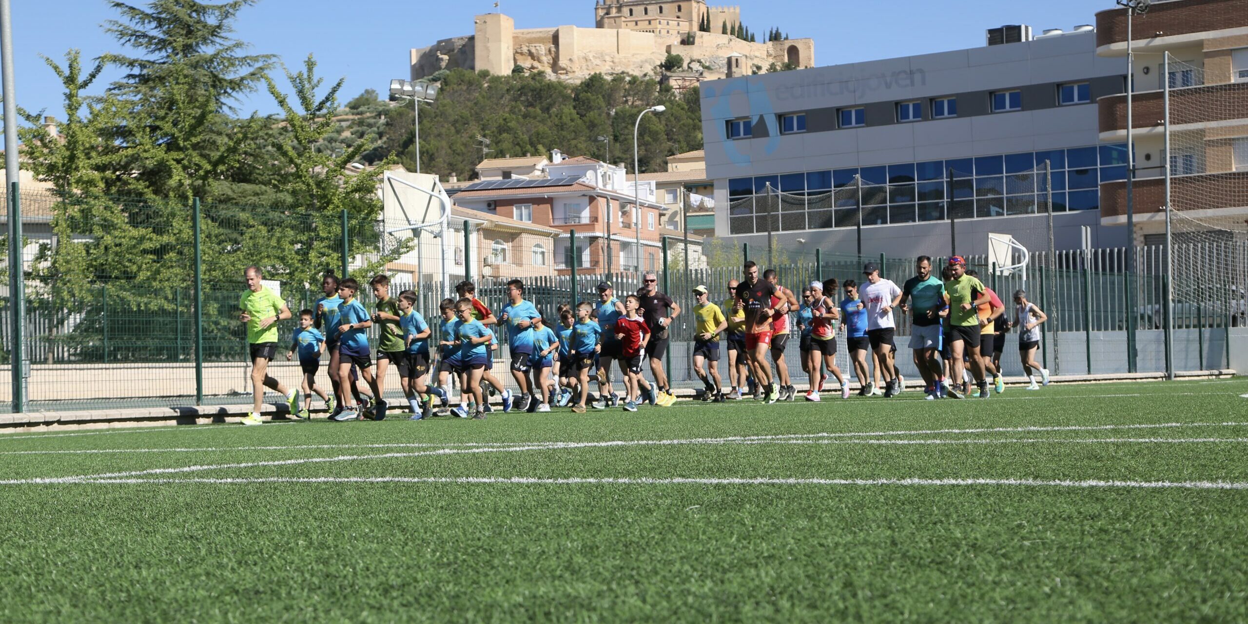 Atletas en pistas Coto
