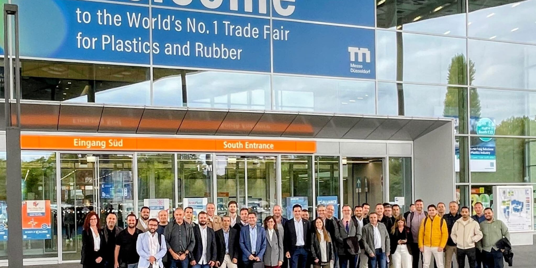 Marino y Ariadna Feria K con empresarios